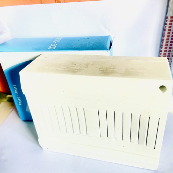 1-8 Way Enclosure