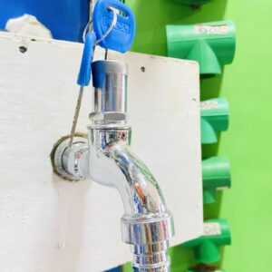 Lockable water tap