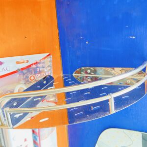 Single corner shelf