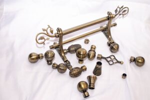 Curtain rod finials
